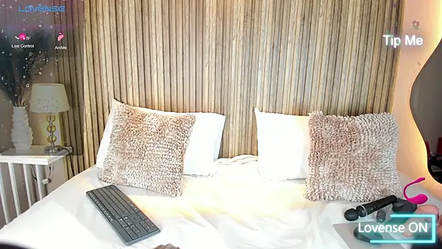 Snapshot of ZoeySnow chatting on September 28, 2025, 11:23 pm ZoeySnow online show from September 28, 2025, 11:23 pm