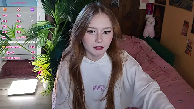 Snapshot of Yo_Pixxie chatting on February 19, 2025, 1:50 pm Yo Pixxie online show from February 19, 2025, 1:50 pm