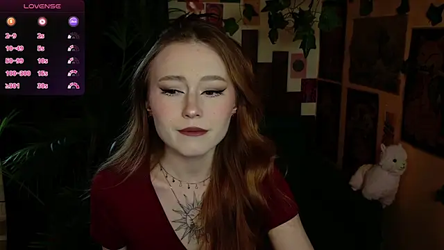 Snapshot of Yo_Pixxie chatting on February 13, 2025, 7:56 am Yo Pixxie online show from February 13, 2025, 7:56 am