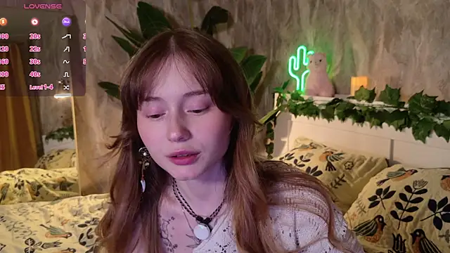 Snapshot of Yo_Pixxie chatting on October 16, 2025, 3:09 pm Yo Pixxie online show from October 16, 2025, 3:09 pm