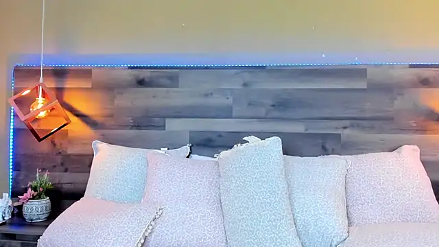 MeganCrow online show from March 2, 2025, 10:02 pm