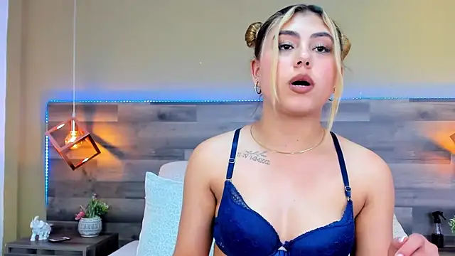 MeganCrow online show from March 10, 2025, 8:01 pm