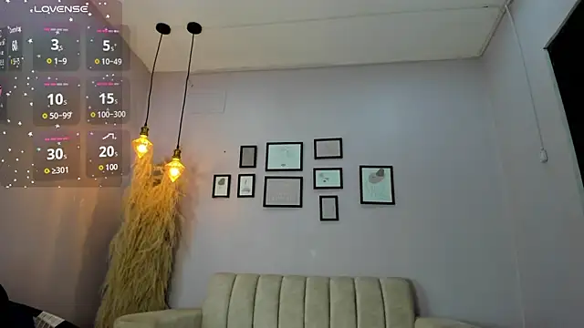 Snapshot of alana_rossetti chatting on October 8, 2025, 12:17 pm alana rossetti online show from October 8, 2025, 12:17 pm