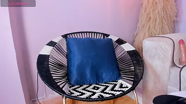 Snapshot of alana_rossetti chatting on February 26, 2025, 4:27 pm alana rossetti online show from February 26, 2025, 4:27 pm