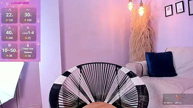 Snapshot of alana_rossetti chatting on September 15, 2025, 12:38 pm alana rossetti online show from September 15, 2025, 12:38 pm