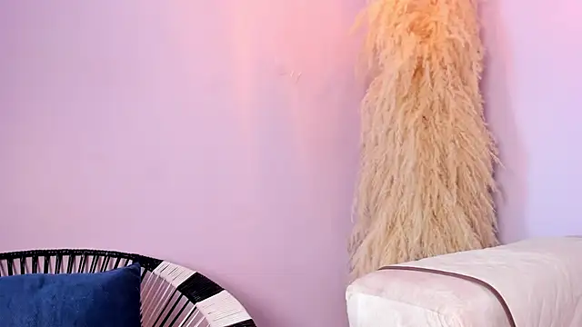 Snapshot of alana_rossetti chatting on March 5, 2025, 4:02 pm alana rossetti online show from March 5, 2025, 4:02 pm