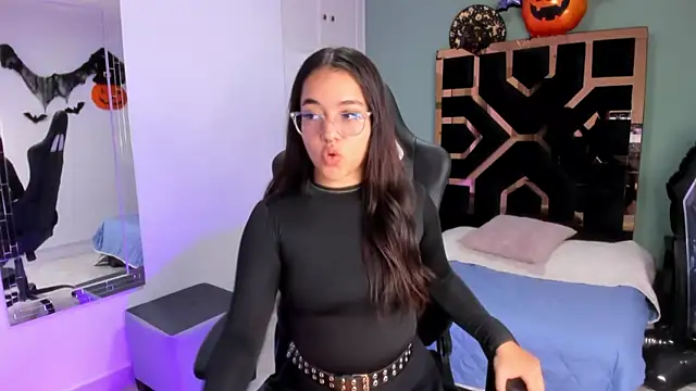 Billie Jhonson  online show from October 30, 2025, 7:33 pm