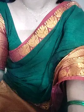 laxmitelugu78 online show from September 27, 2025, 6:47 pm