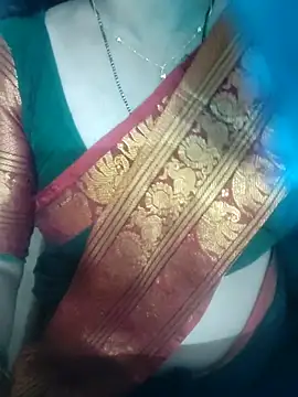 laxmitelugu78 online show from November 7, 2025, 5:06 pm