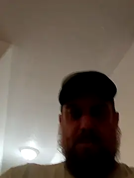 Snapshot of mrcox420 chatting on February 28, 2025, 3:48 am mrcox420 online show from February 28, 2025, 3:48 am