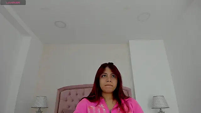 Snapshot of Kendall__Fox chatting on September 9, 2025, 3:49 am Kendall Fox online show from September 9, 2025, 3:49 am