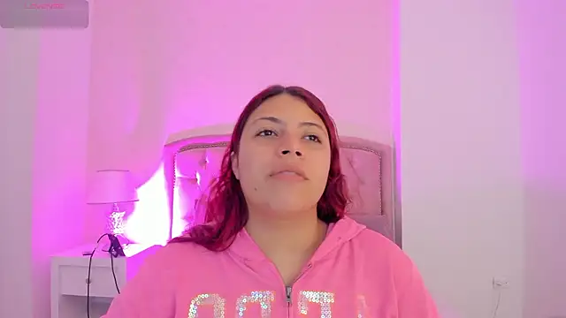 Kendall  Fox online show from February 12, 2026, 5:18 am