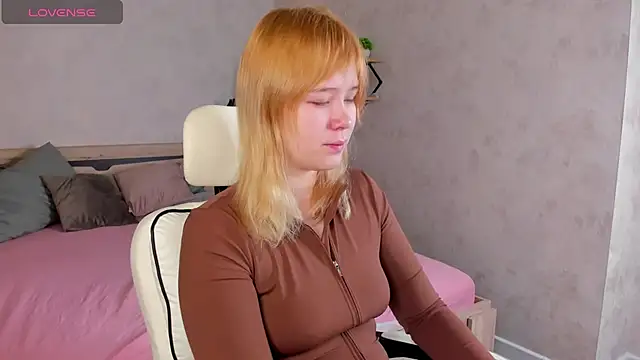 Amy Kimberlly online show from November 11, 2025, 11:53 pm