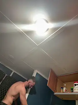 sexyhotstud12 online show from December 16, 2025, 8:51 am