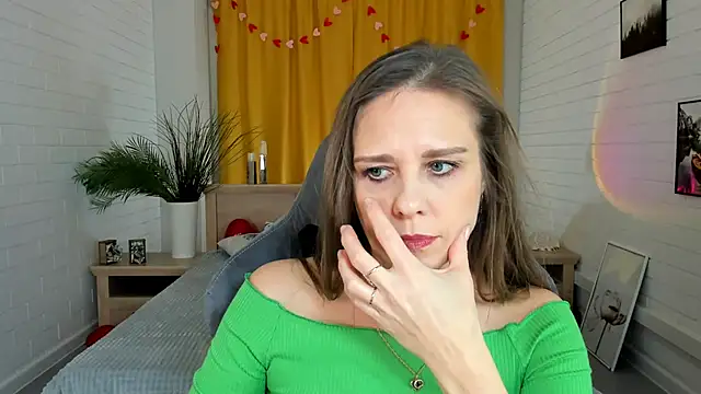 EmiliaBedy online show from February 26, 2025, 12:05 pm