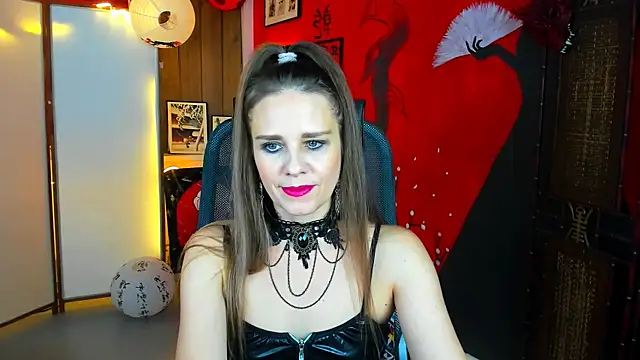 EmiliaBedy online show from November 14, 2025, 5:11 am