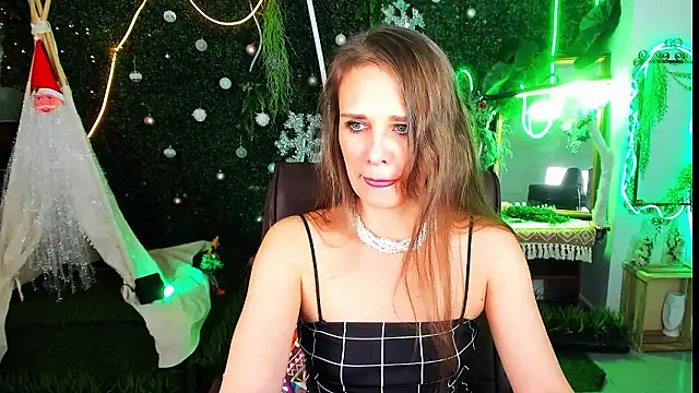 EmiliaBedy online show from February 3, 2026, 9:14 am