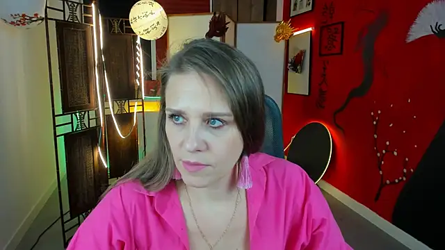 EmiliaBedy online show from February 11, 2025, 12:15 pm
