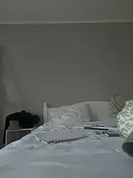 bunnythetailor online show from February 23, 2025, 4:02 pm