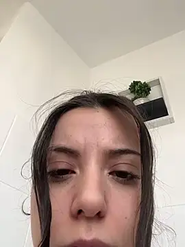 bunnythetailor online show from February 9, 2025, 9:58 am