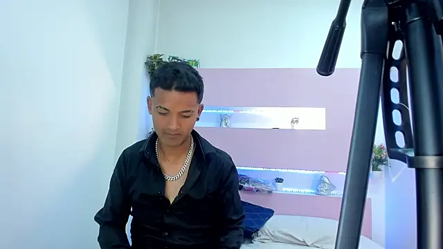 Nikki and Mayk online show from January 10, 2026, 2:40 am