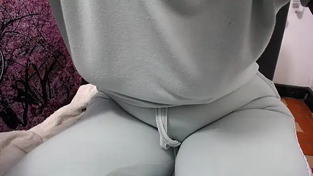 Snapshot of susy_pervertt chatting on December 1, 2025, 3:35 pm susy pervertt online show from December 1, 2025, 3:35 pm