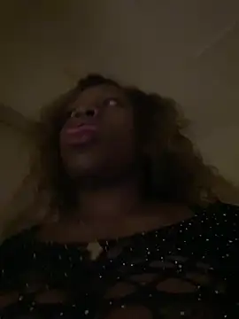 Snapshot of Boneca25 chatting on March 17, 2025, 6:42 pm Boneca25 online show from March 17, 2025, 6:42 pm