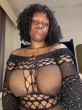 Snapshot of Boneca25 chatting on March 14, 2025, 7:34 pm Boneca25 online show from March 14, 2025, 7:34 pm