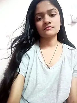 Snapshot of Tanu-00 chatting on October 6, 2025, 4:52 pm Tanu-00 online show from October 6, 2025, 4:52 pm