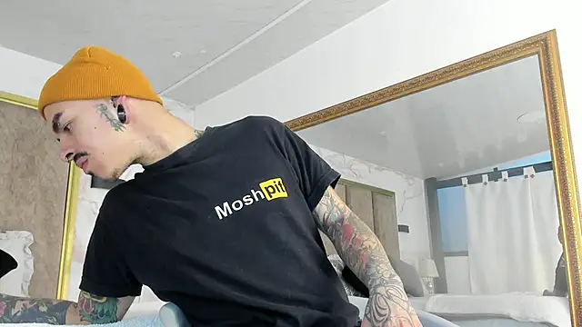 Snapshot of kaletattoo chatting on October 6, 2025, 11:11 am kaletattoo online show from October 6, 2025, 11:11 am