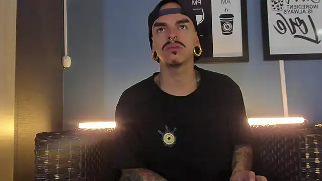 Snapshot of kaletattoo chatting on October 10, 2025, 11:22 am kaletattoo online show from October 10, 2025, 11:22 am