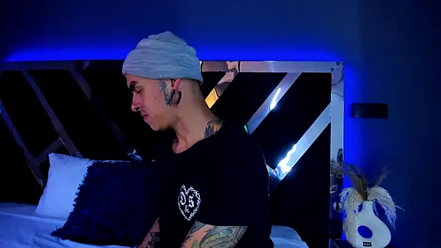 kaletattoo online show from February 20, 2025, 1:36 am