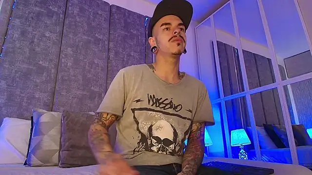 Snapshot of kaletattoo chatting on October 1, 2025, 11:36 am kaletattoo online show from October 1, 2025, 11:36 am