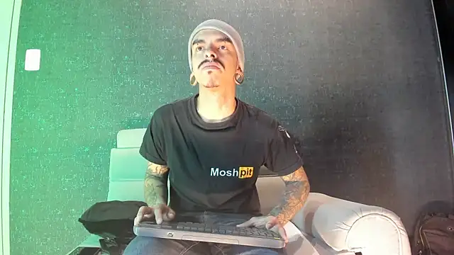 kaletattoo online show from November 4, 2025, 11:14 am