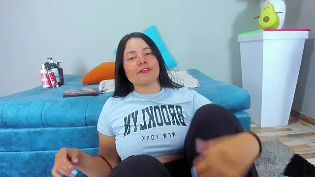 Snapshot of evaa_greey chatting on September 18, 2025, 8:12 pm evaa greey online show from September 18, 2025, 8:12 pm