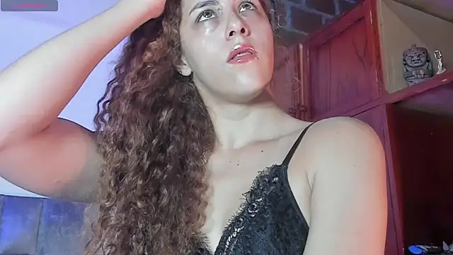 Snapshot of Isangel_ chatting on September 18, 2025, 3:31 am Isangel  online show from September 18, 2025, 3:31 am