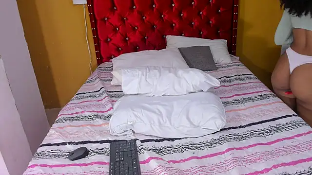 alice evanst online show from March 6, 2025, 7:14 am