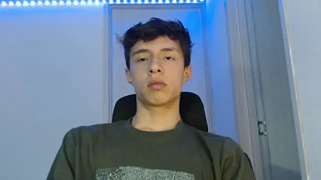 Snapshot of Juanmres chatting on October 24, 2025, 4:44 am Juanmres online show from October 24, 2025, 4:44 am