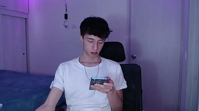 Juanmres online show from April 13, 2026, 2:10 pm