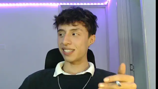 Snapshot of Juanmres chatting on October 16, 2025, 3:26 am Juanmres online show from October 16, 2025, 3:26 am