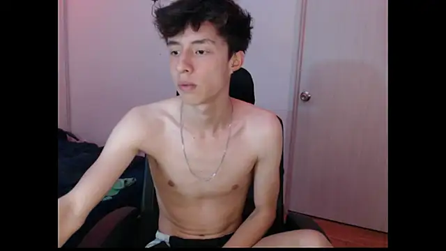 Snapshot of Juanmres chatting on October 31, 2025, 11:11 pm Juanmres online show from October 31, 2025, 11:11 pm