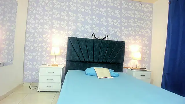 Snapshot of _nicolesweet chatting on September 21, 2025, 7:30 pm nicolesweet online show from September 21, 2025, 7:30 pm