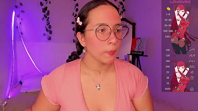 Ludovica6669 online show from February 28, 2025, 5:37 pm