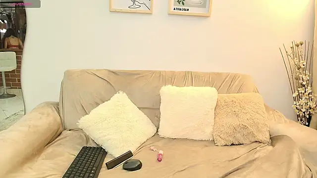 Lilookailanii online show from July 15, 2026, 2:57 pm
