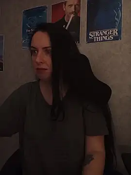 JacquelineElle online show from October 19, 2025, 8:33 pm