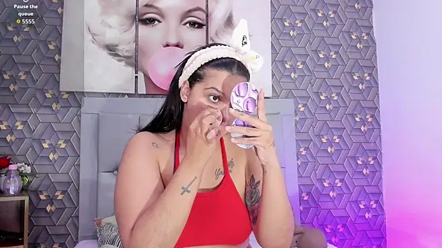 Emily rivera78 online show from November 15, 2025, 4:27 am