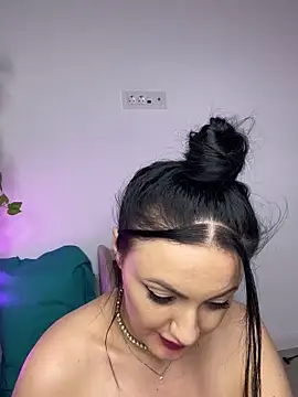 RaisaSalvi online show from February 14, 2025, 5:36 pm