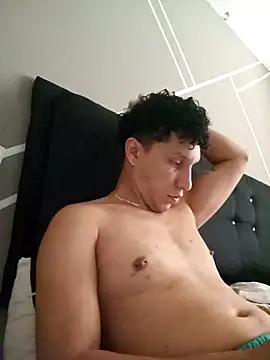 Snapshot of AngeloColleen chatting on September 17, 2025, 2:08 pm AngeloColleen online show from September 17, 2025, 2:08 pm