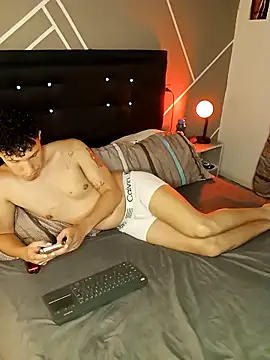 Snapshot of AngeloColleen chatting on October 7, 2025, 6:20 pm AngeloColleen online show from October 7, 2025, 6:20 pm