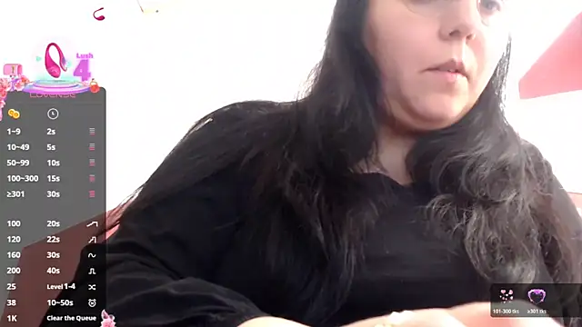 Wetandnaughtyxx online show from December 17, 2025, 8:19 am